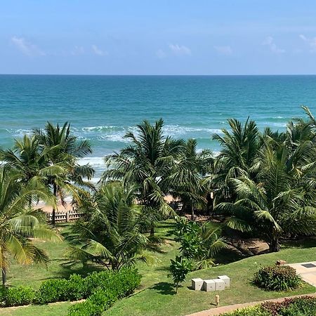 Araliya Oceanfront Condos Nilaveli, Trincomalee Buitenkant foto