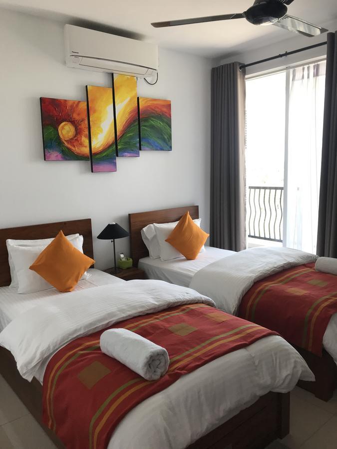 Araliya Oceanfront Condos Nilaveli, Trincomalee Buitenkant foto