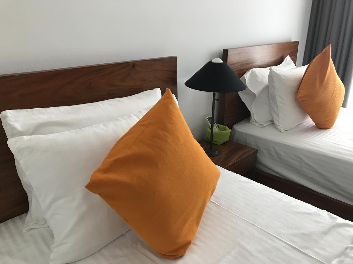 Araliya Oceanfront Condos Nilaveli, Trincomalee Buitenkant foto
